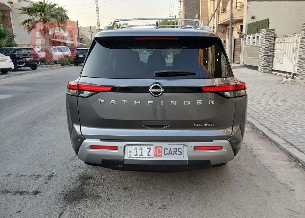 نیسان پاسفایندەر